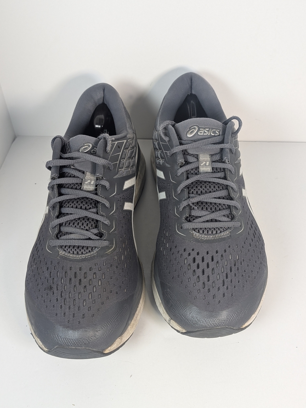 ASICS GEL-Cumulus 21 Men's Size 12 Running Shoes - Picture 3 of 7